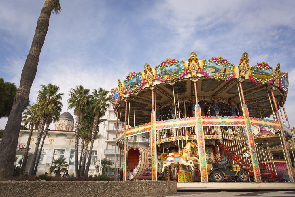 Village Vacances Le Lion De Mer Saint-Raphaël エクステリア 写真