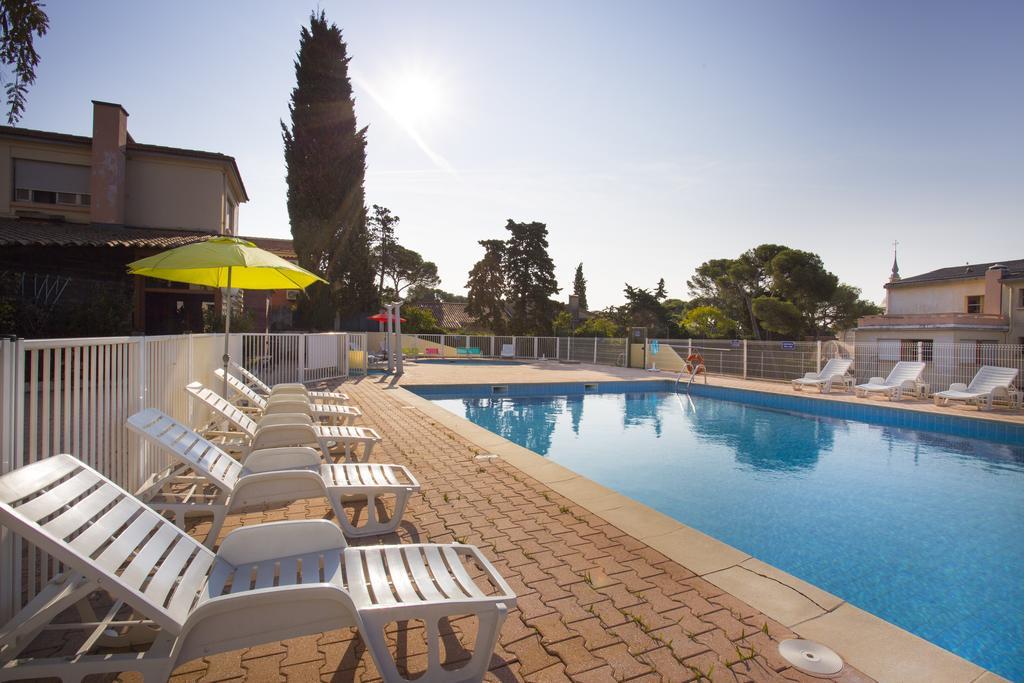Village Vacances Le Lion De Mer Saint-Raphaël エクステリア 写真